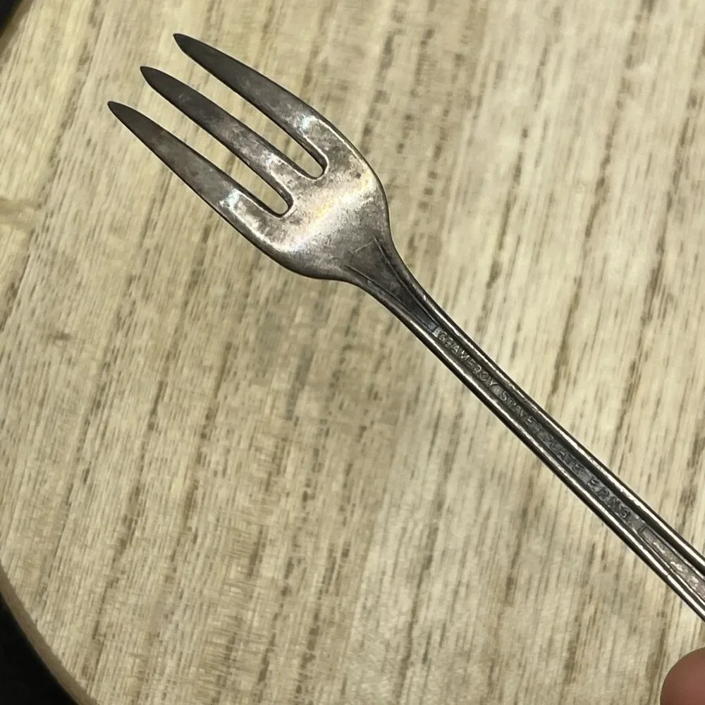VTG Atq Gramercy Silver Plate E.p.n.s. Cocktail Seafood Fork Tarnished